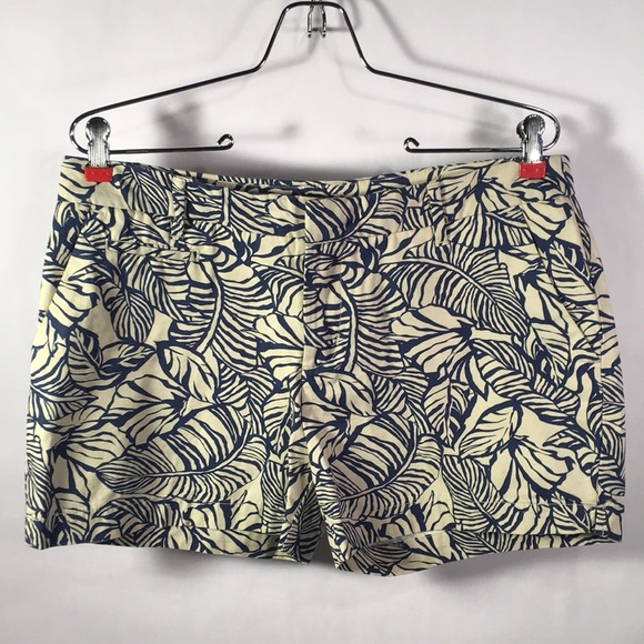 Patagonia Pants - NWOT Patagonia Palm Leaf Shorts